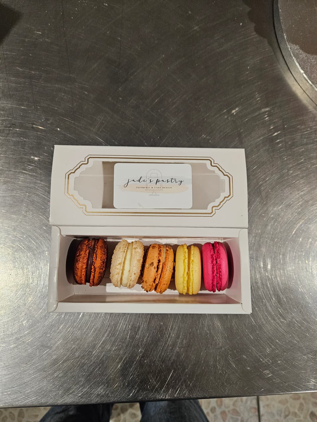 Boite de 5 macarons visuel 1