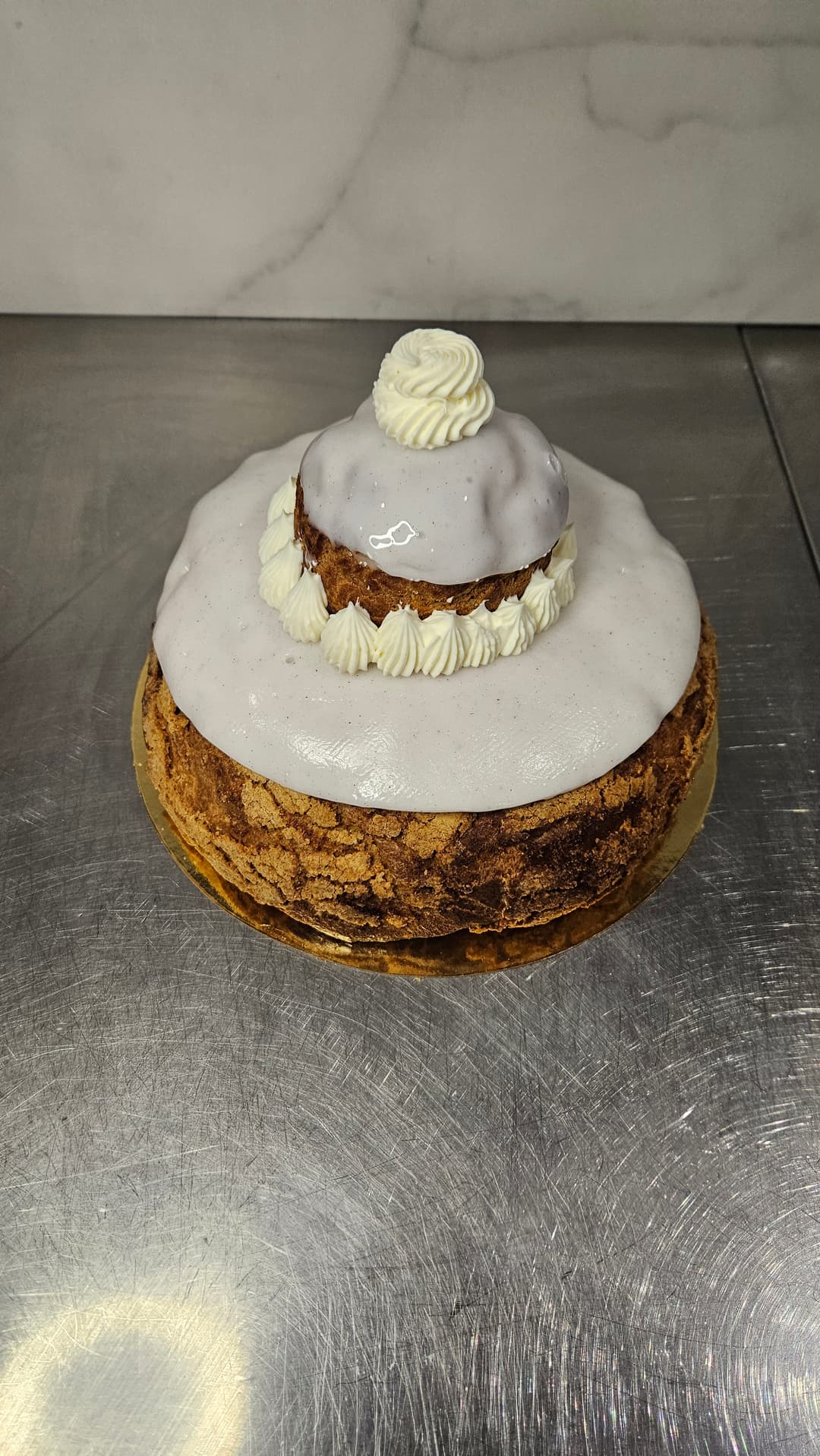 Religieuse géante visuel 1
