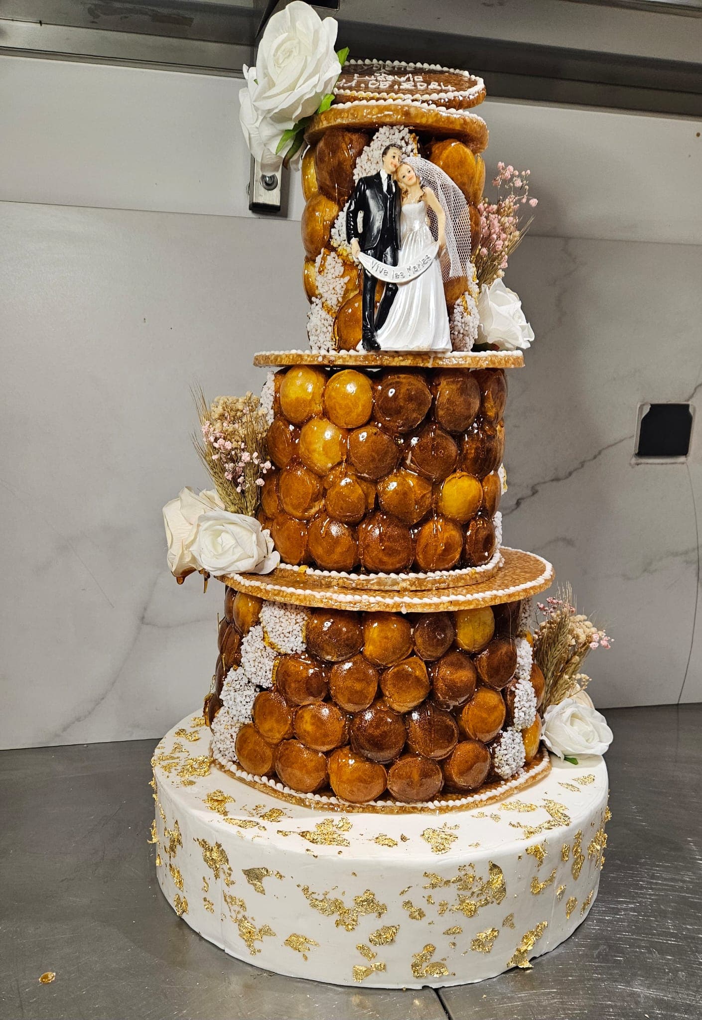 Pièce montée macarons et pièce montée coeur - pâtissier Essonne 91